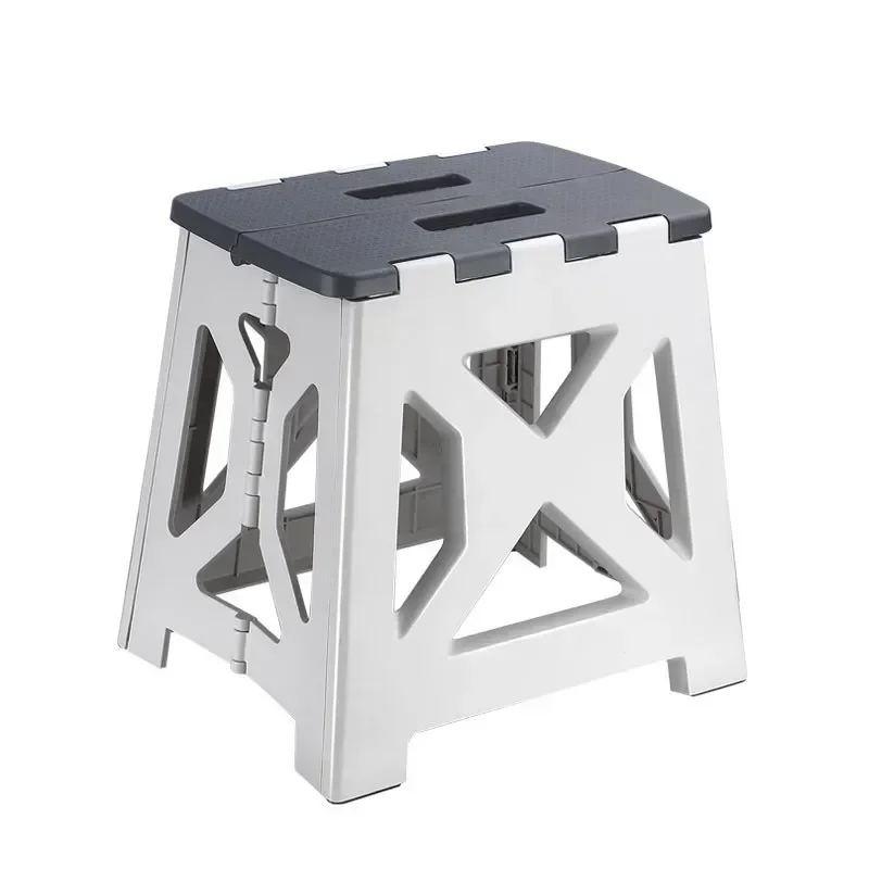 Portable Plastic Folding Stool - Kids Outdoor Seating のレビューと価格