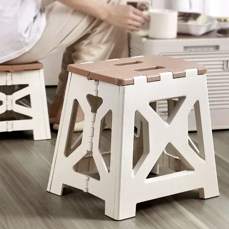 Portable Plastic Folding Stool - Kids Outdoor Seating のレビューと価格