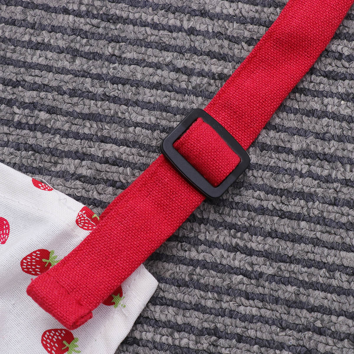 Kids Apron Cartoon Strawberry  - Kids Outdoor Bbq のレビューと価格